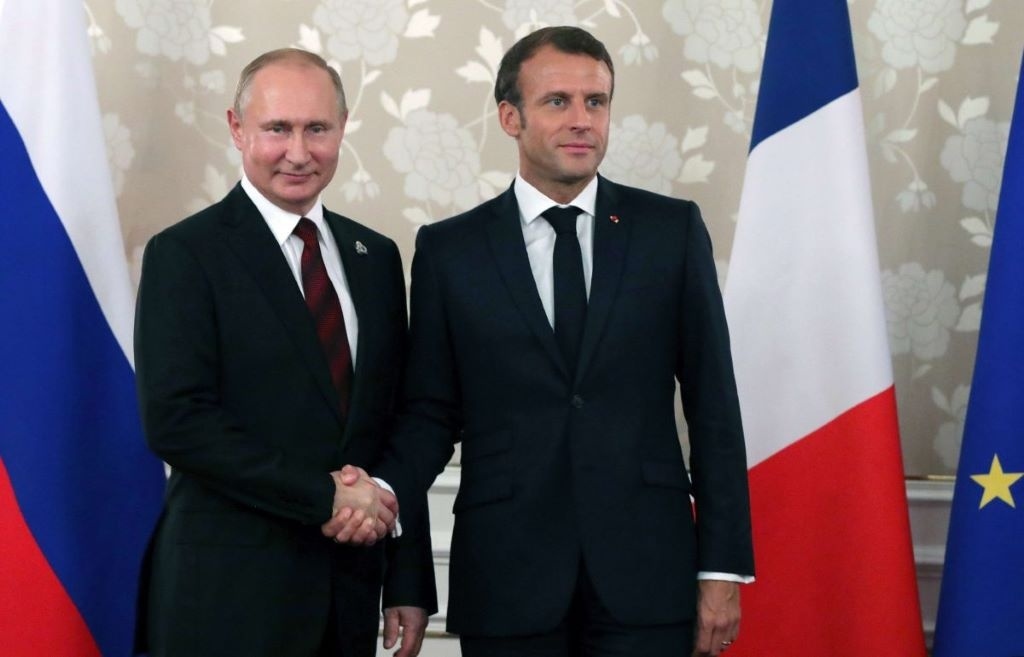 Tổng thống Pháp tính bay sang Nga để ngăn nguy cơ chiến tranh cận kề